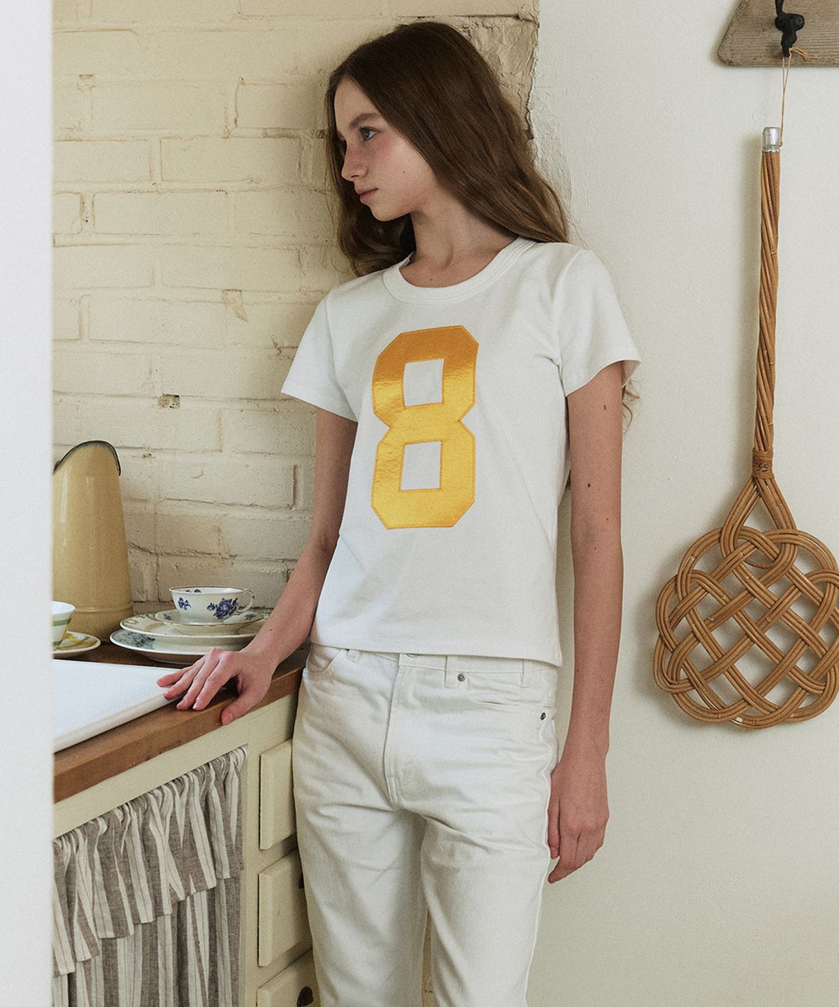 그린버터(GREENBUTTER) NO.8 Applique Tee (Cream)