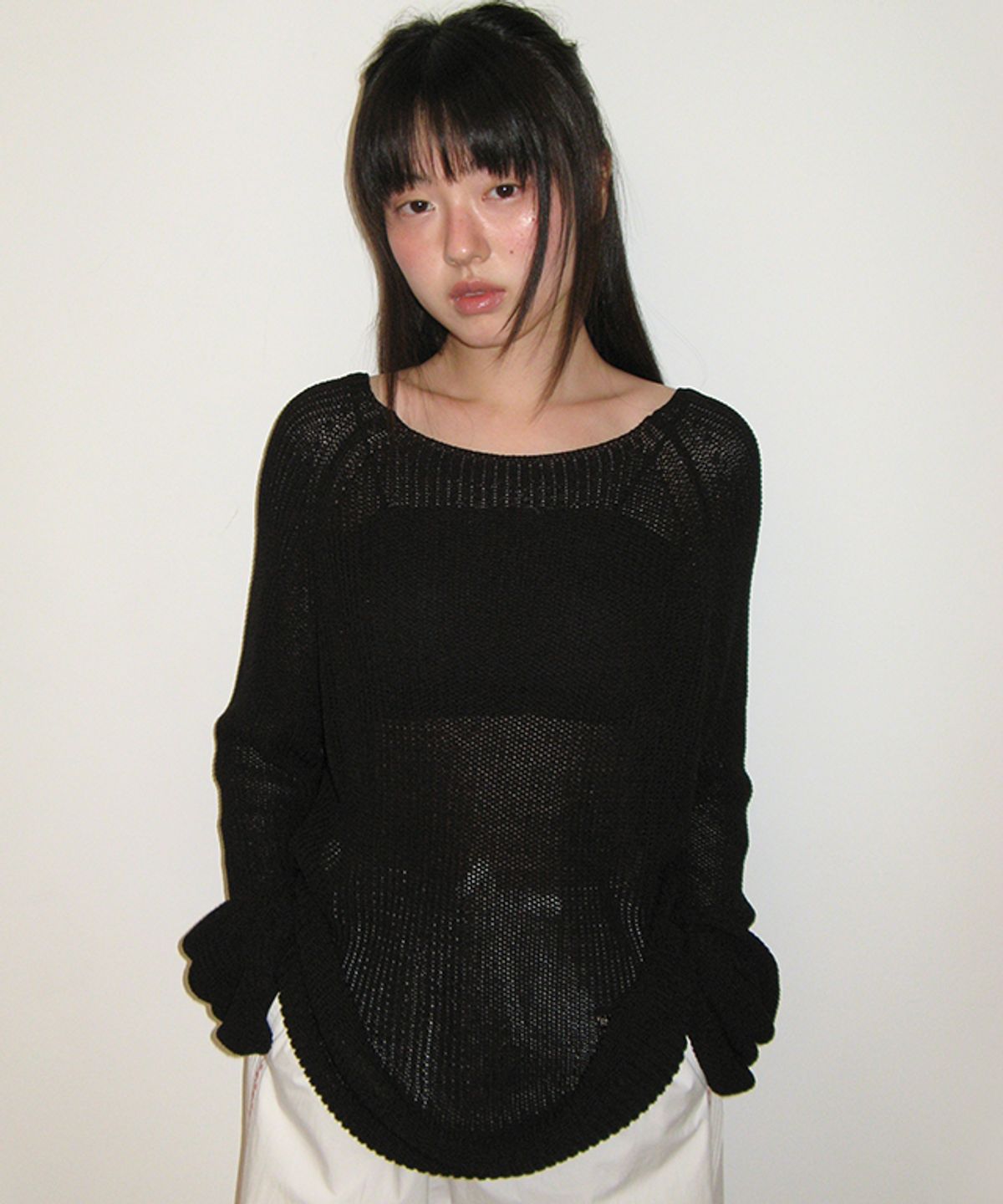 론론(RONRON) SUMMER LOOSE FIT PULLOVER BLACK