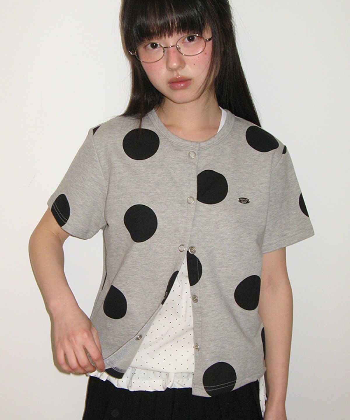 론론(RONRON) BIG DOT SNAP SWEAT CARDIGAN GREY
