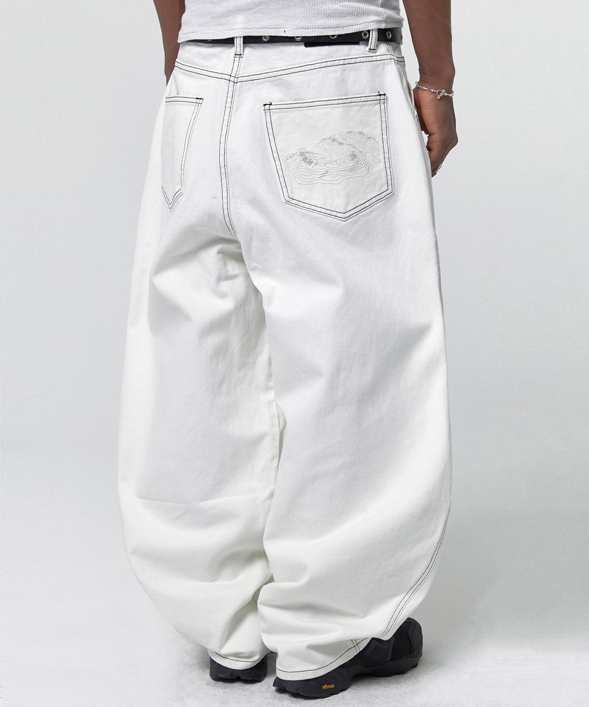 스웨이드(SUADE) CONTOUR POCKET DENIM [WHITE]