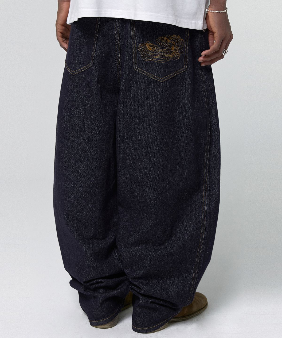 스웨이드(SUADE) CONTOUR POCKET DENIM [RAW INDIGO]