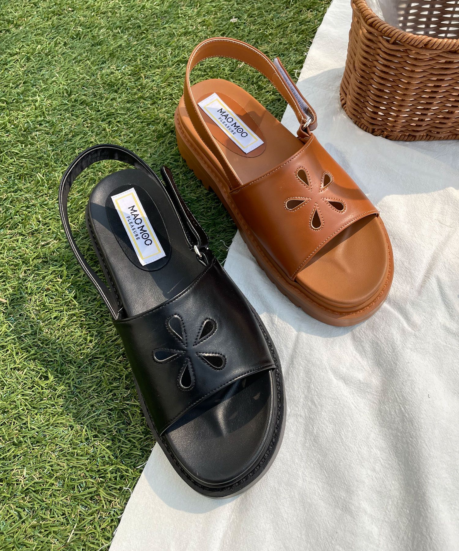 ★MAC MOC★ Buddy Open Toe Flower Punching Sandals 2 Colors MUSINSA | MACMOC Buddy Buddy Open Toe Flower Punching