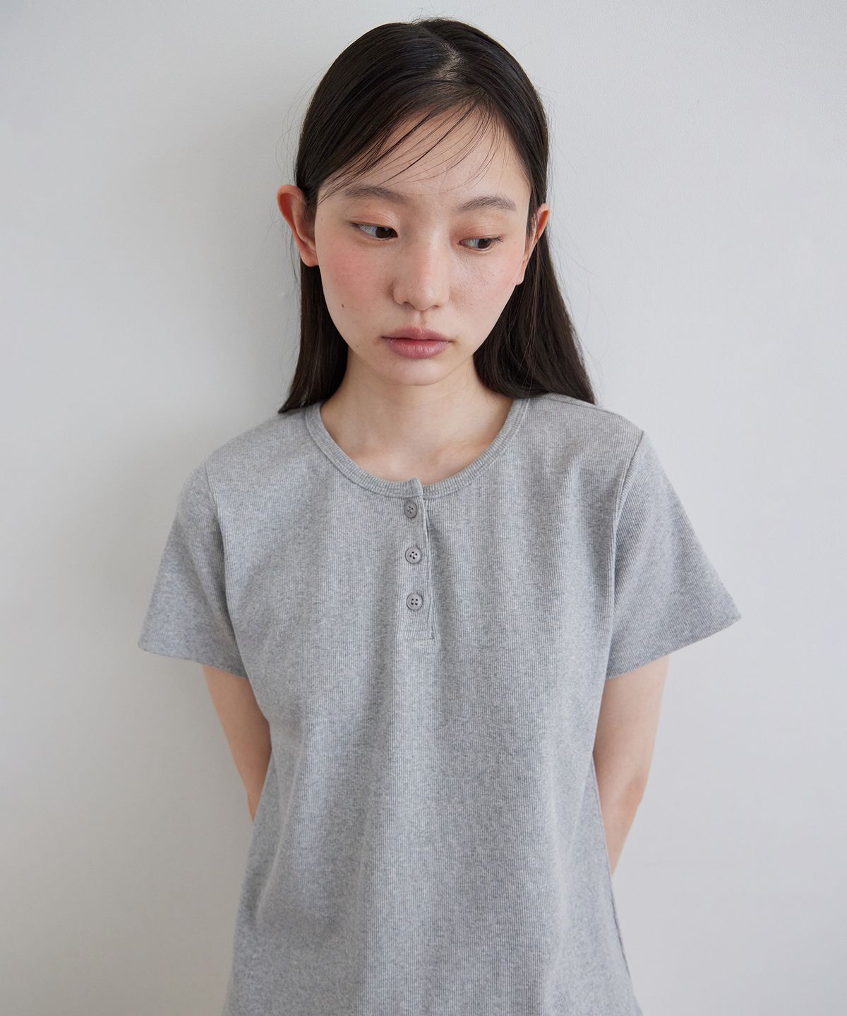 스텝어라운드(STEP AROUND) Henley Short Sleeve T-Shirt_GREY