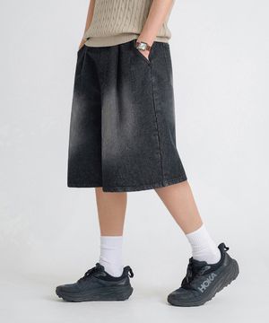 버뮤다 와이드 원턱 데님 밴딩 쇼츠 [흑청]