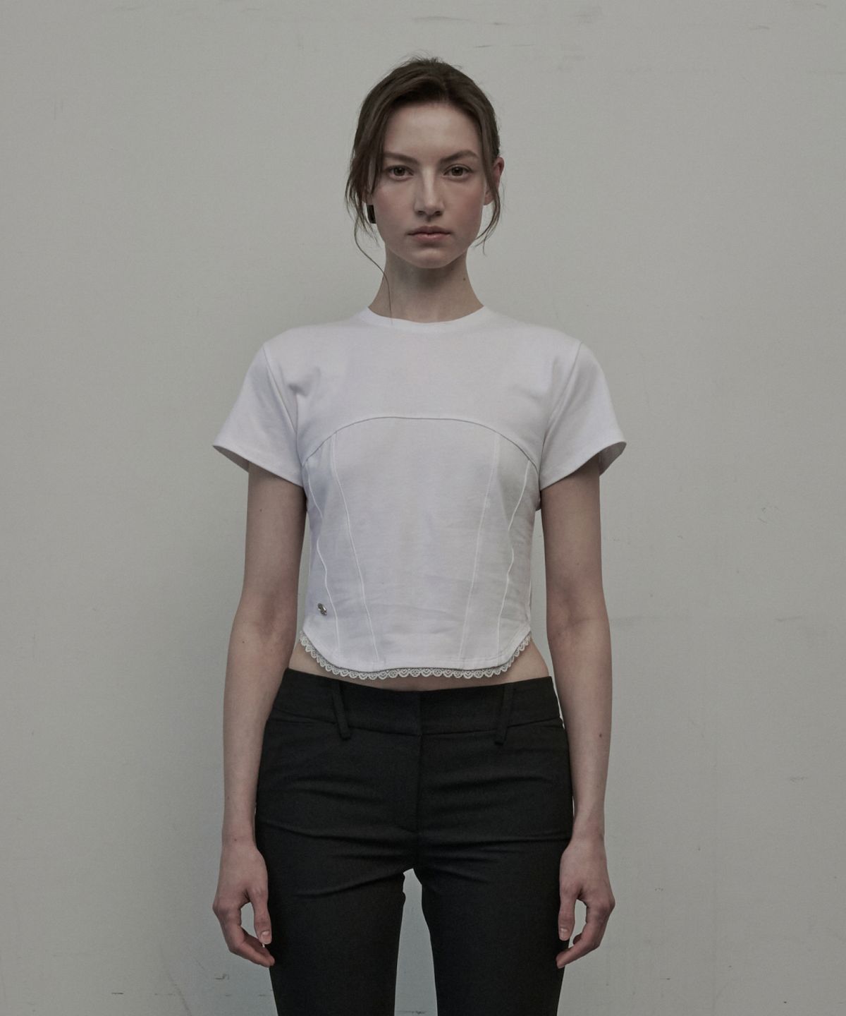 마우솔레움(MAU SOLEUM) Lakin Laced T-Shirt - White
