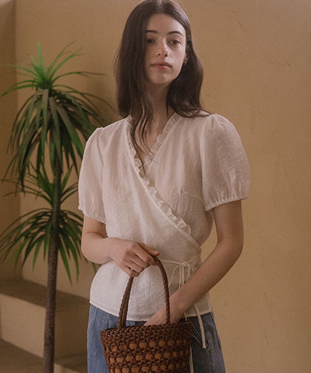 틸아이다이(TILL I DIE) Frill wrap blouse TISU03BL03_Ivory