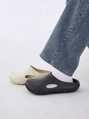 GO56 벨리든 컴포트 클로그 슬리퍼