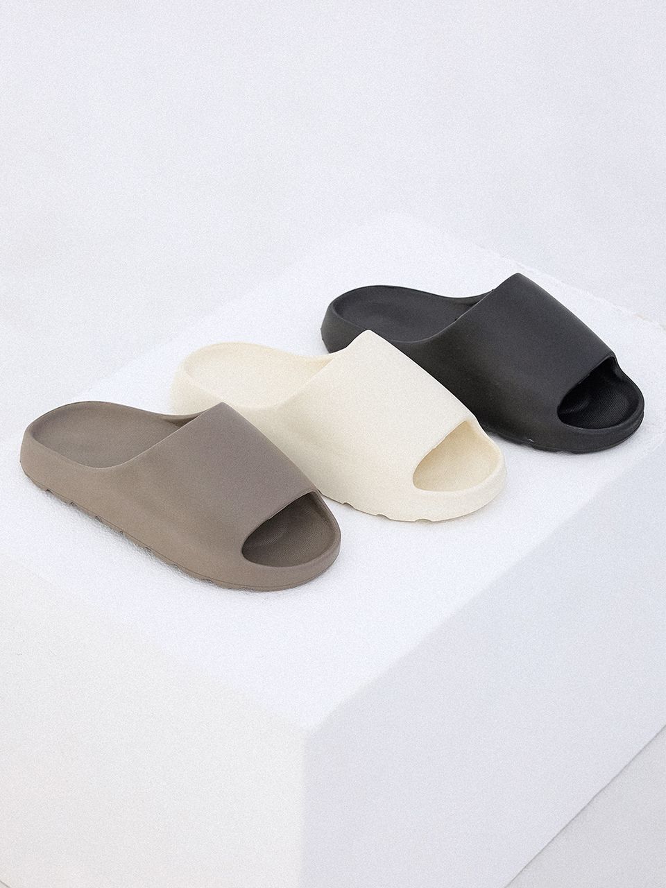 Shop Sandals & Slippers at MUSINSA