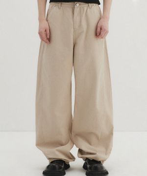 커브드 치노 팬츠 베이지