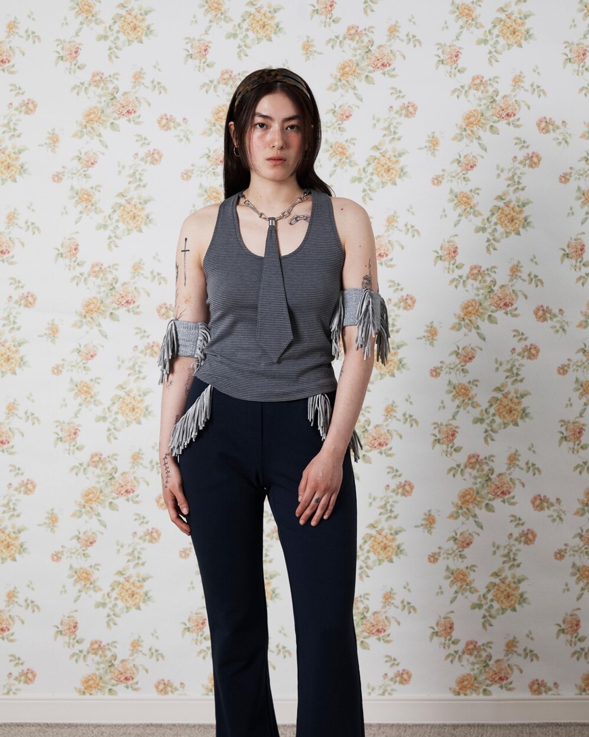 퓨레(PUREE) Neck tie tank top Charcoal