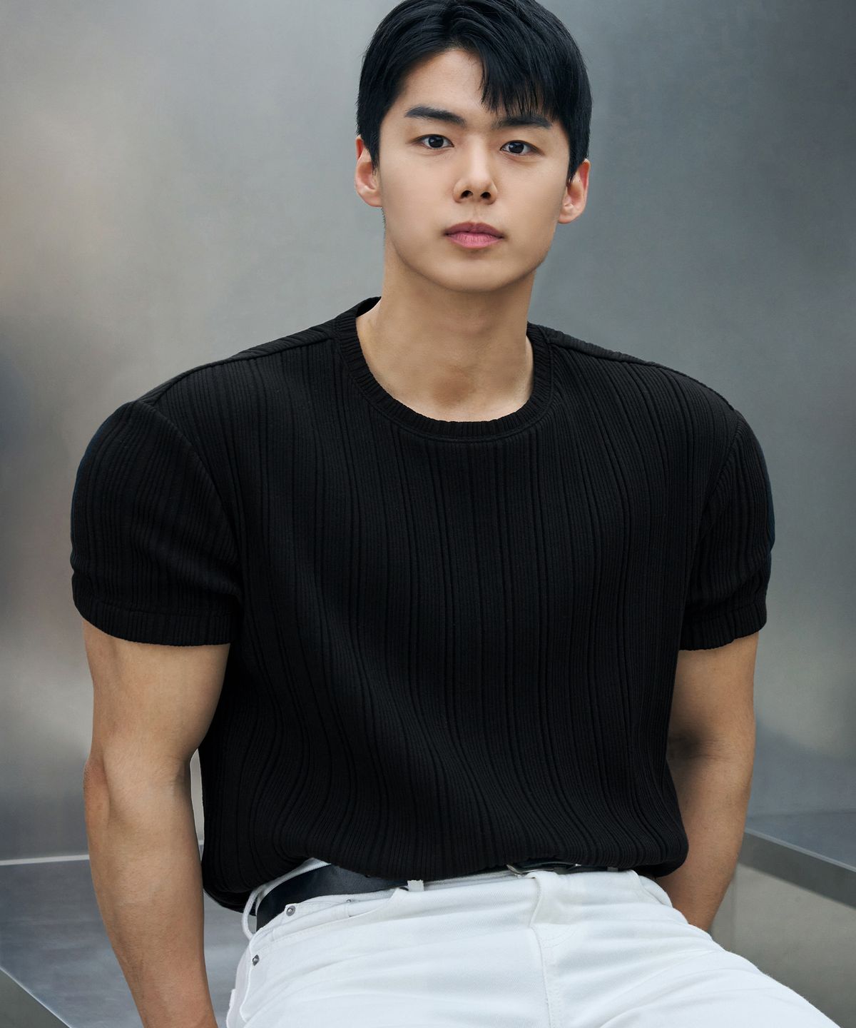 드로우핏(DRAW FIT) [DRAW FIT X MANJAE] 리브드 라운드 하프 티셔츠 [BLACK]