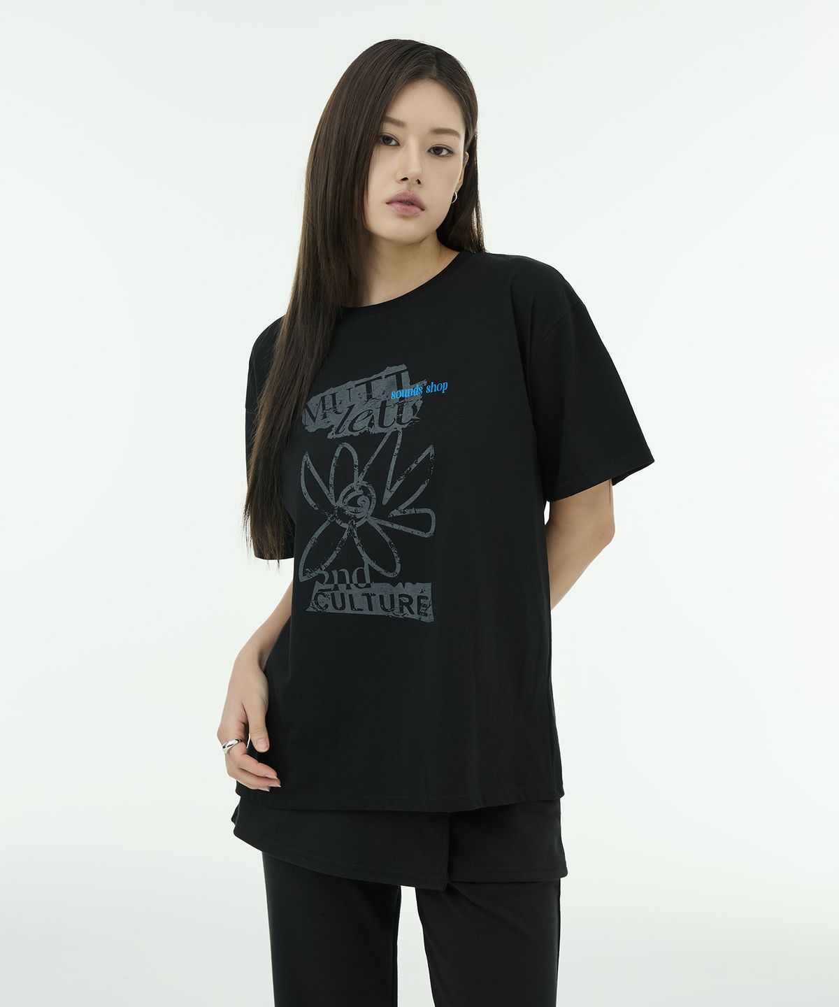 뮤트렛(MUTTLETT) Flower Artwork Box T - Black
