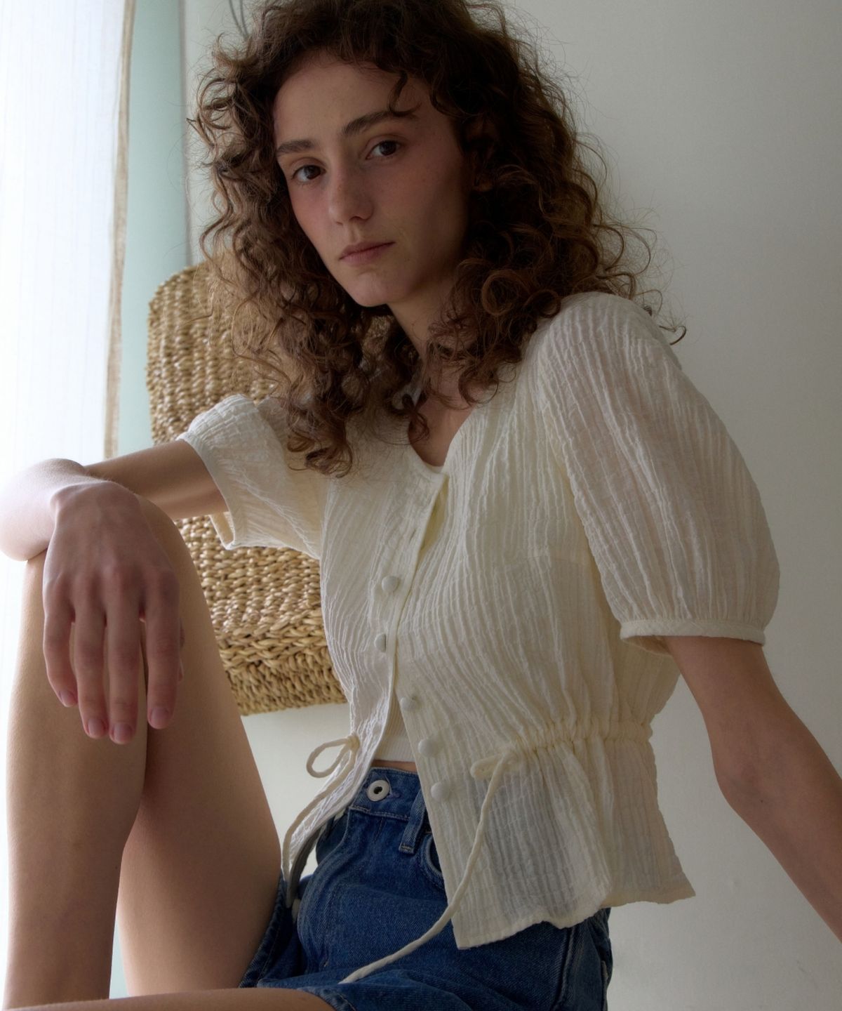 어나우트(UNNOUT) CRINKLE NATURAL BLOUSE  CREAM