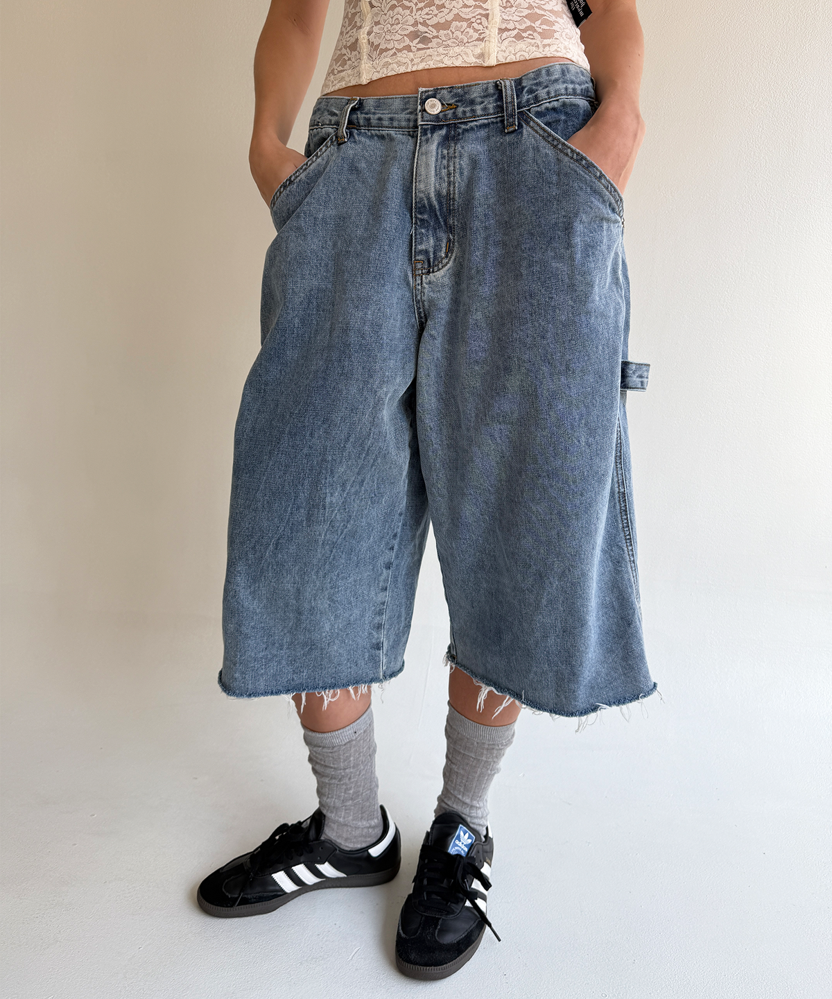 미스테리어스호텔(THE MYSTERIOUS HOTEL) BERMUDA JEANS [3 Size]