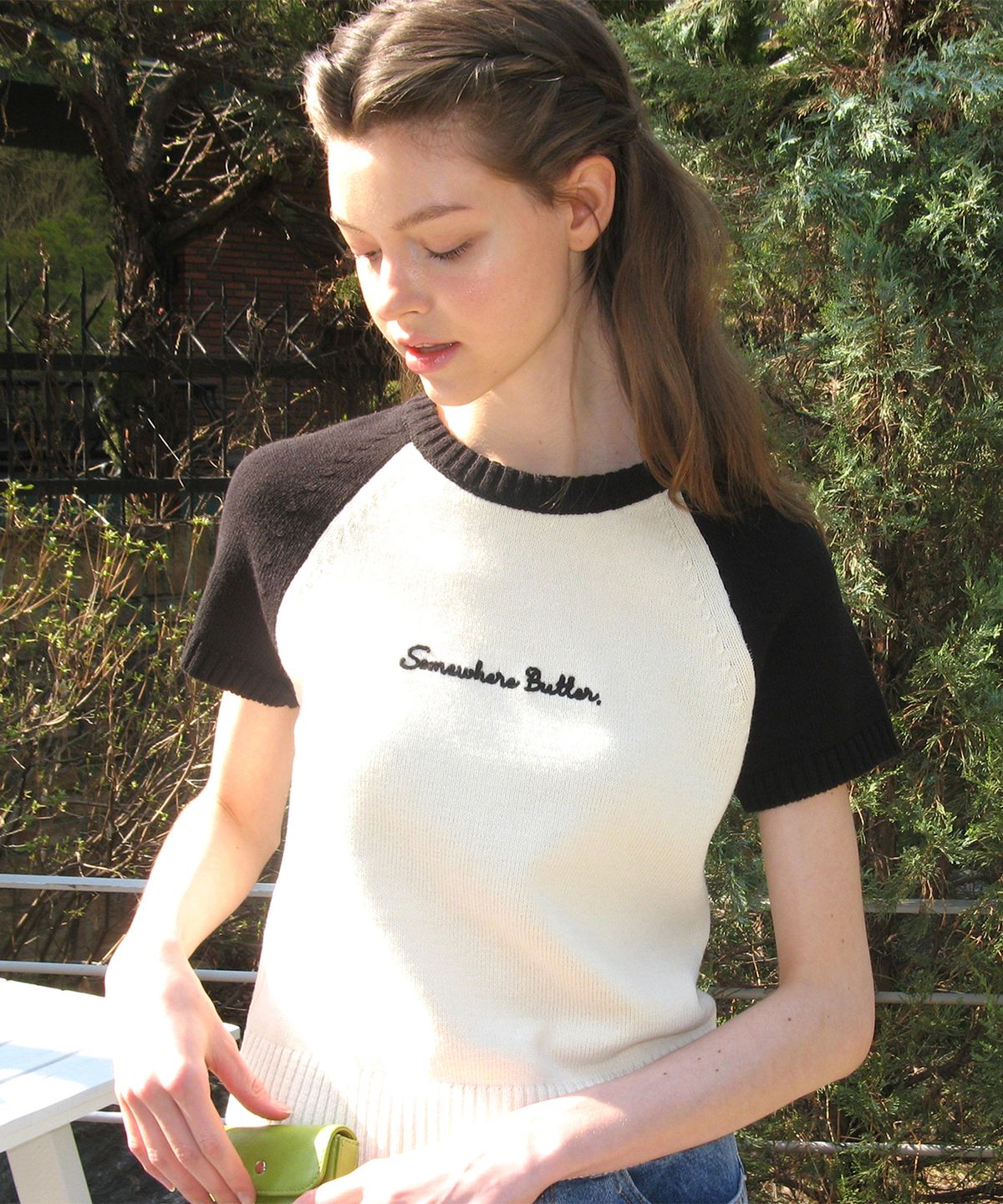 썸웨어버터(SOMEWHEREBUTTER) Casual Mini Letter Knit - Black