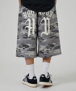 HD 백 그래픽 버뮤다 스웨트팬츠 카모