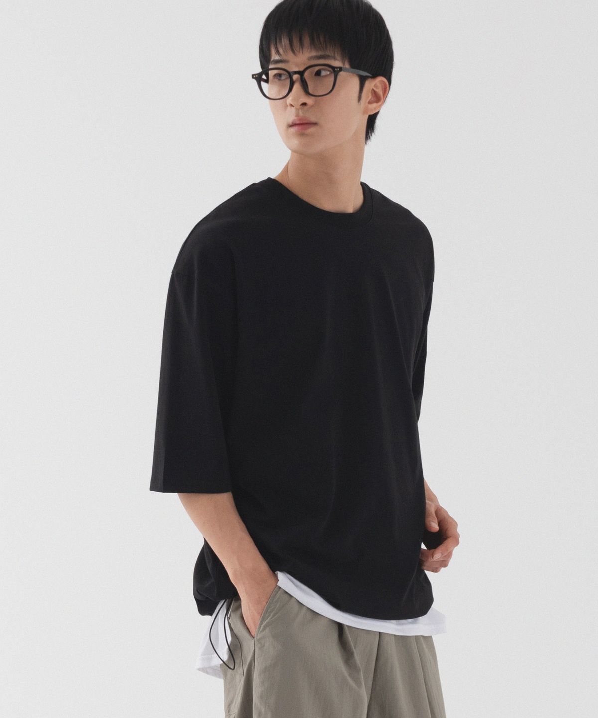 피아네르(PIANER) 쿨 오버핏 스트링 반팔 티셔츠 (블랙)