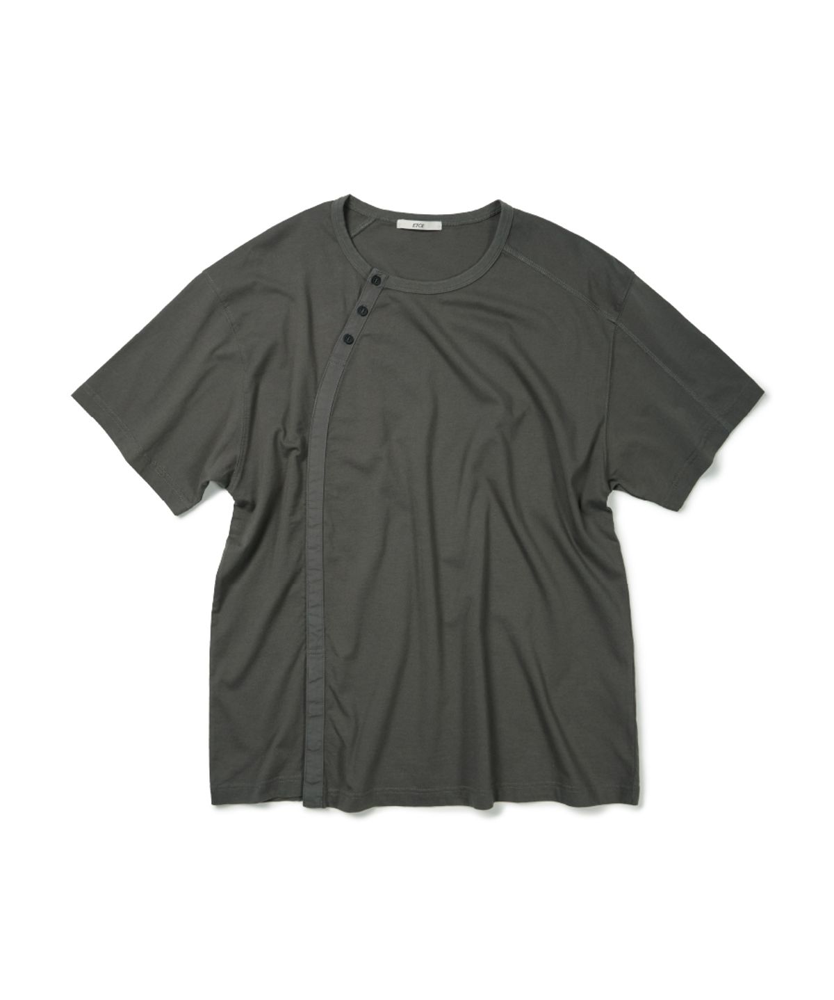이티씨이(ETCE) CURVED HENLEY NECK TEE (CHARCOAL)