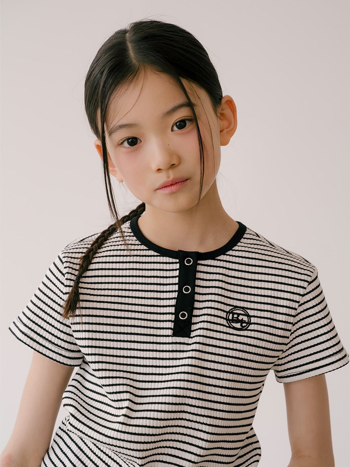 브렛테일러(BRETTAILOR) 헨리 반팔티(아이보리)