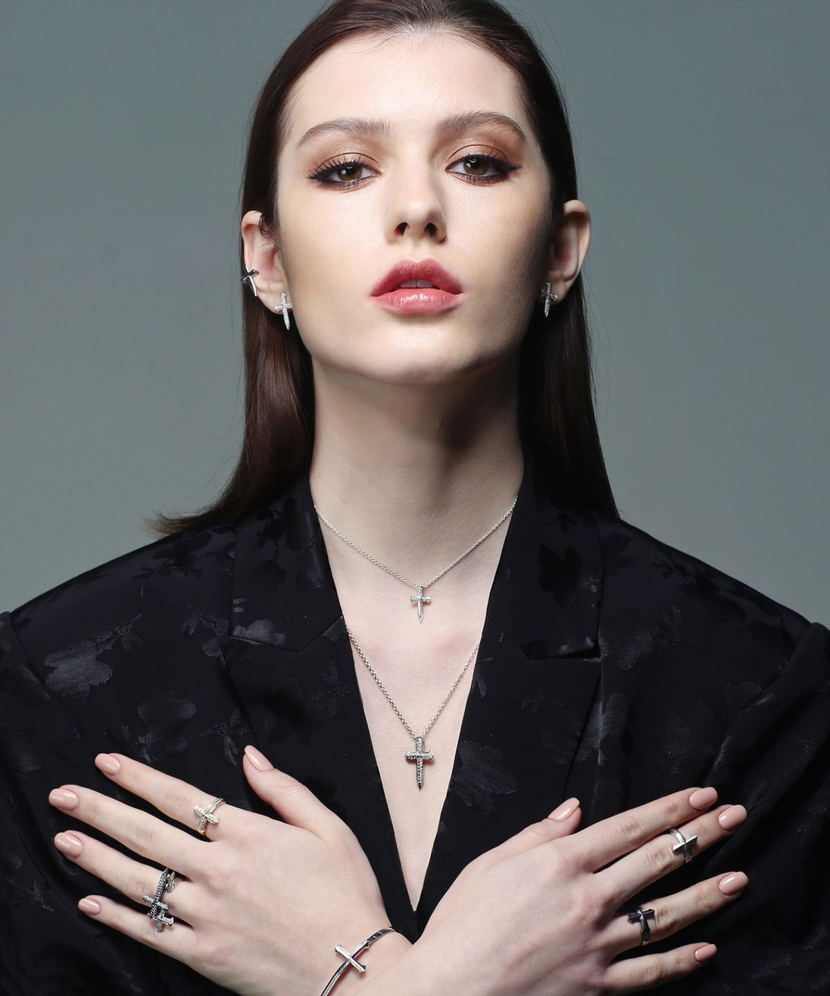 트렌카디즘(TRENCADISM) 알렉산더 귀걸이 18K 골드  다이아몬드 이어링 ALEXANDER Earring AXE20BP