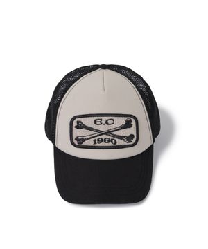 BONE PATCH TRUCKER CAP (BLACK)