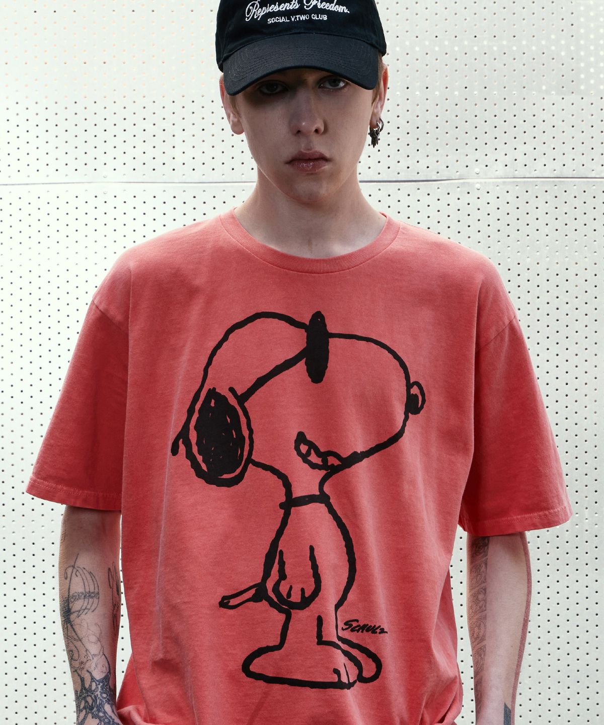 브이투(VTWO) 선글라스 스누피 피그먼트 티셔츠 (ORANGE)