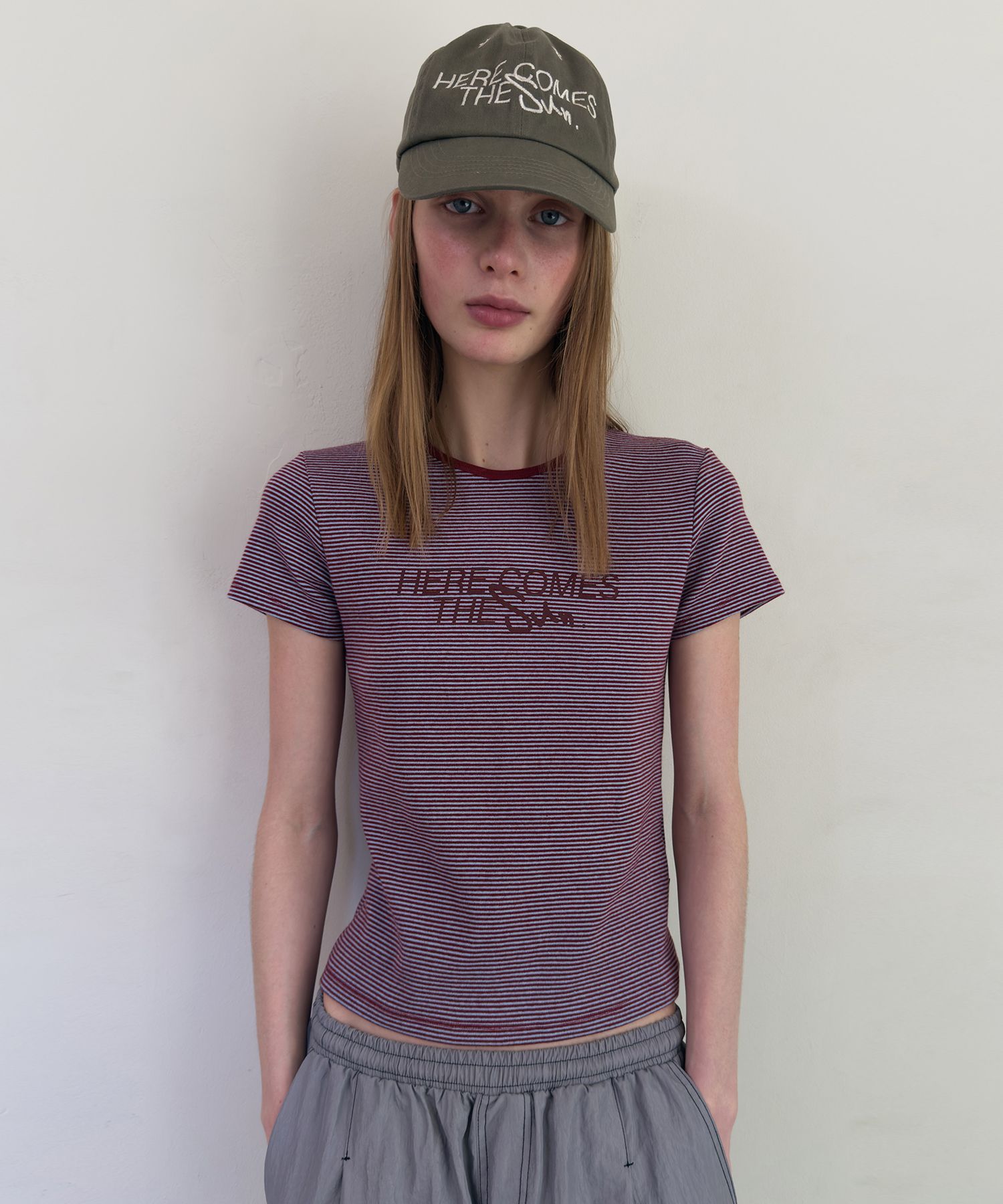 ★ DIAGONAL★ STRIPE GRAPHIC PRINTING TEE burgundy DA251T10 MUSINSA | DIAGONAL STRIPE GRAPHIC PRINTING TEE (burgundy)