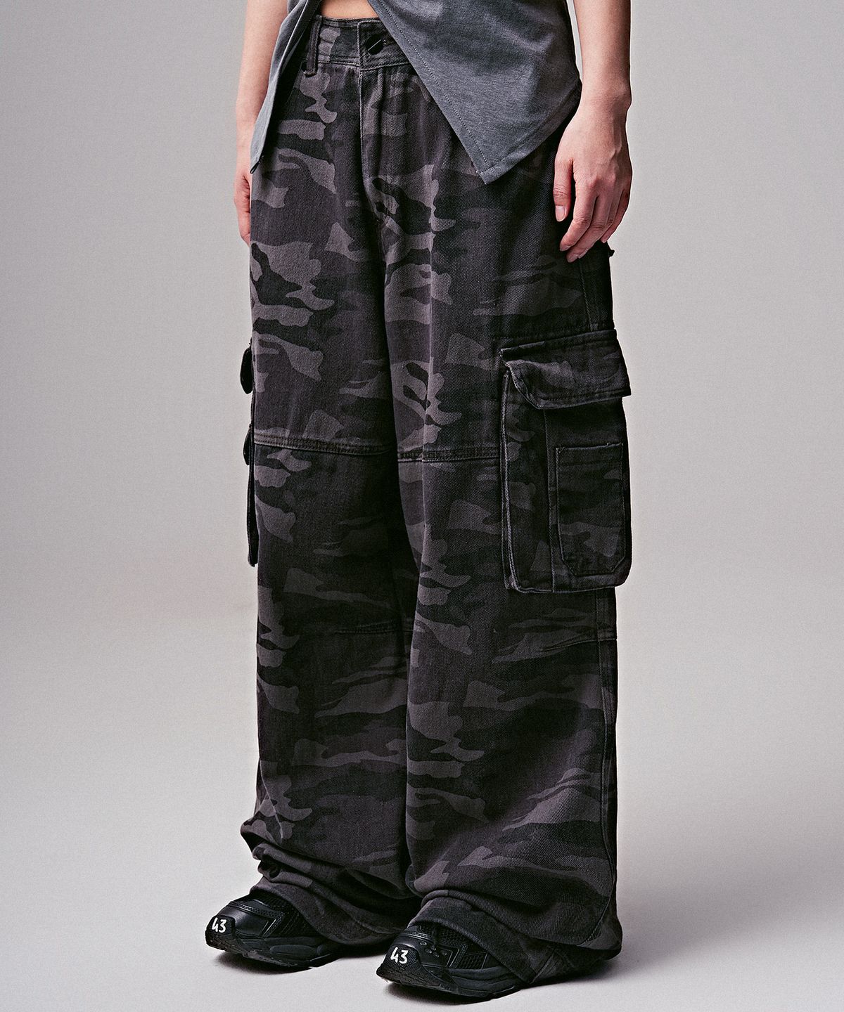 젠더스트(ZENDUST) Army Wide Cargo Pants BLACK CAMO
