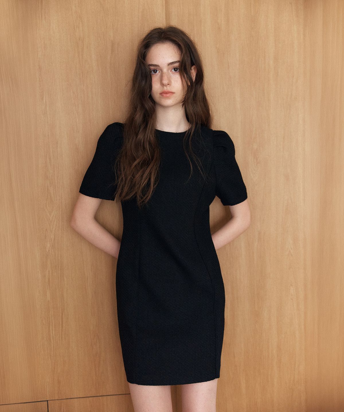 엽페(YUPPE) TWEED LINE ONEPIECE_BLACK