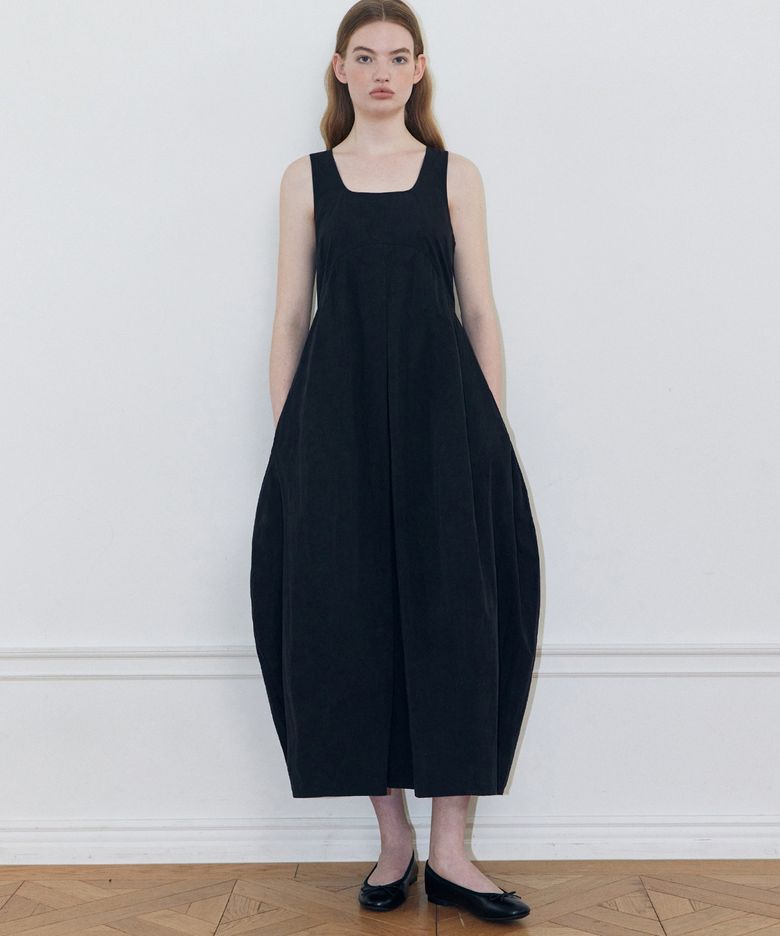 스퀘어 볼륨 드레스 (BLACK)