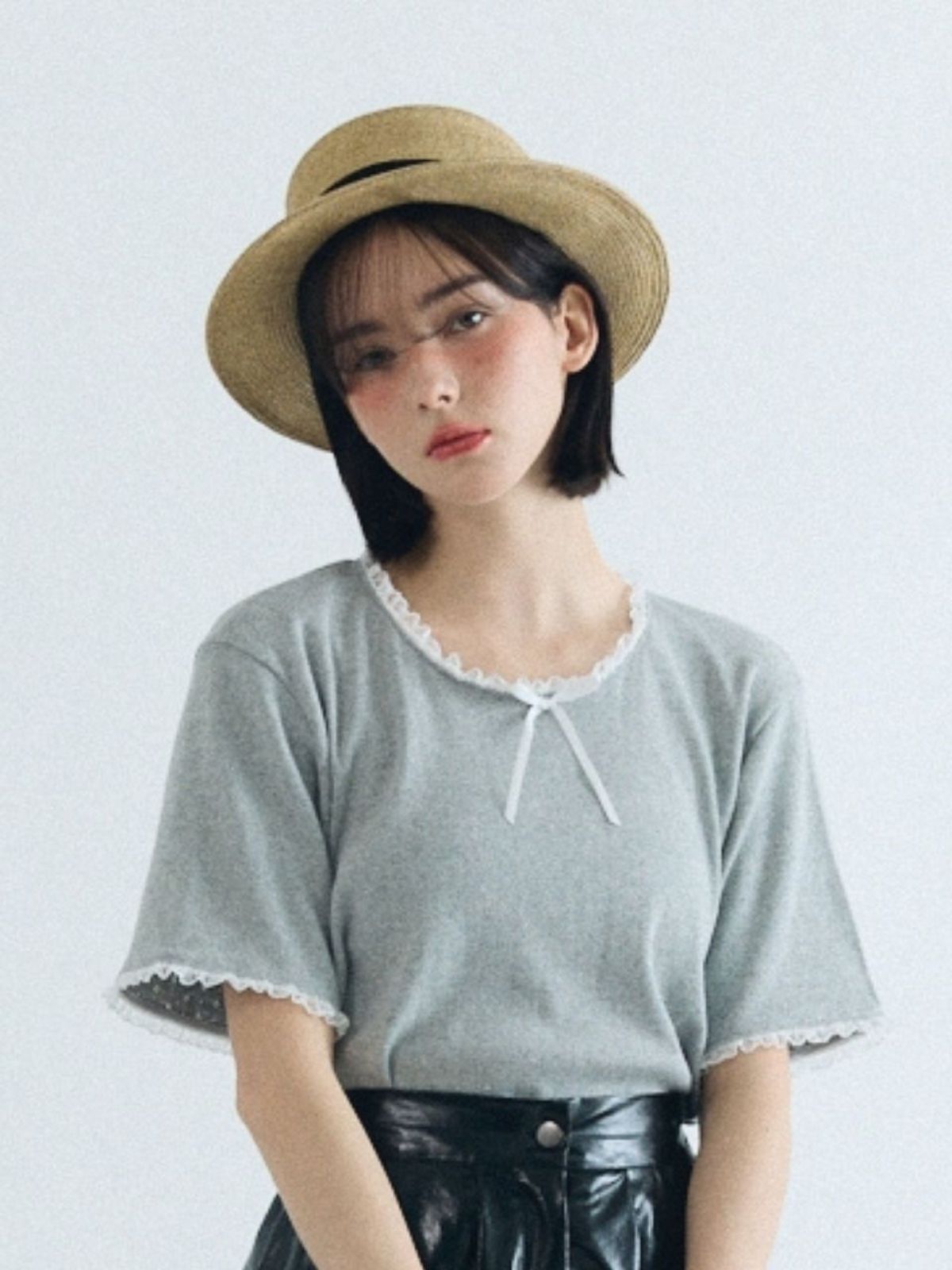 패브릭서울(FABRICSEOUL) lace ribbon tshirt