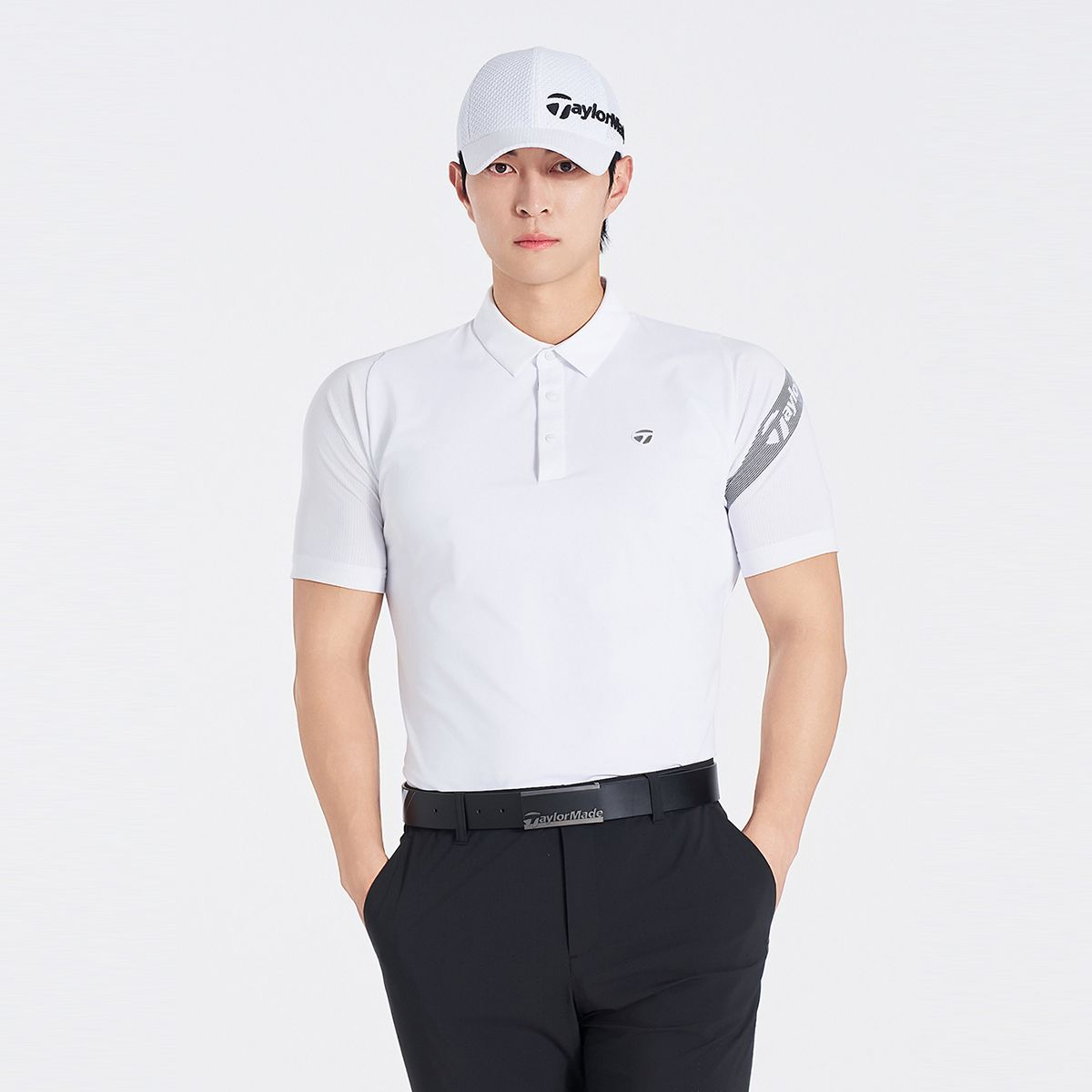 테일러메이드 어패럴(TAYLORMADE APPAREL) 남성 빅레터링 비대칭 소매 카라 반팔 티셔츠 TTO-22HG43-100