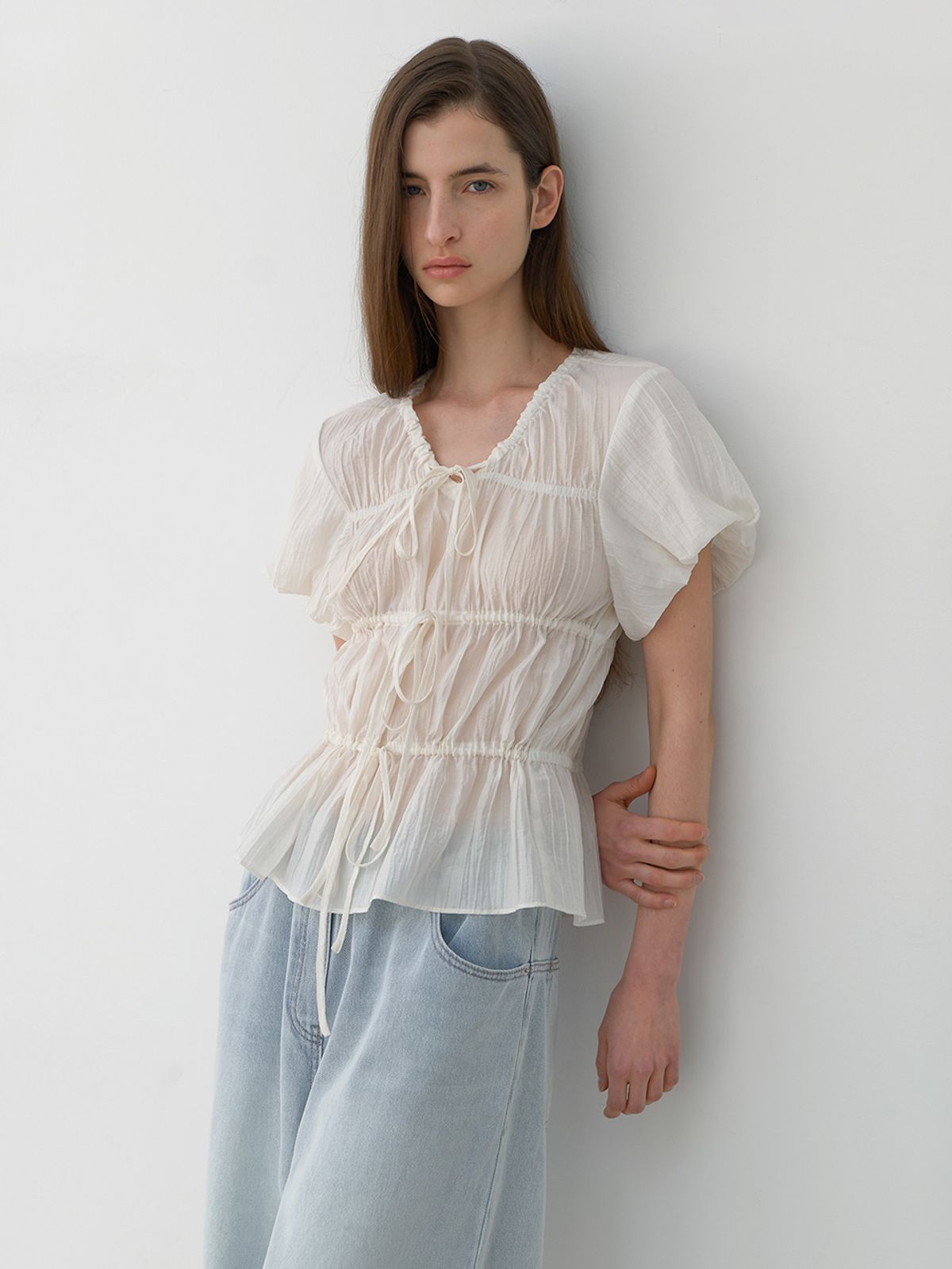 아틀리에 나인(ATELIER NAIN) SHIRRING 3-RIBBON PUFF BLOUSE(BL-4318)