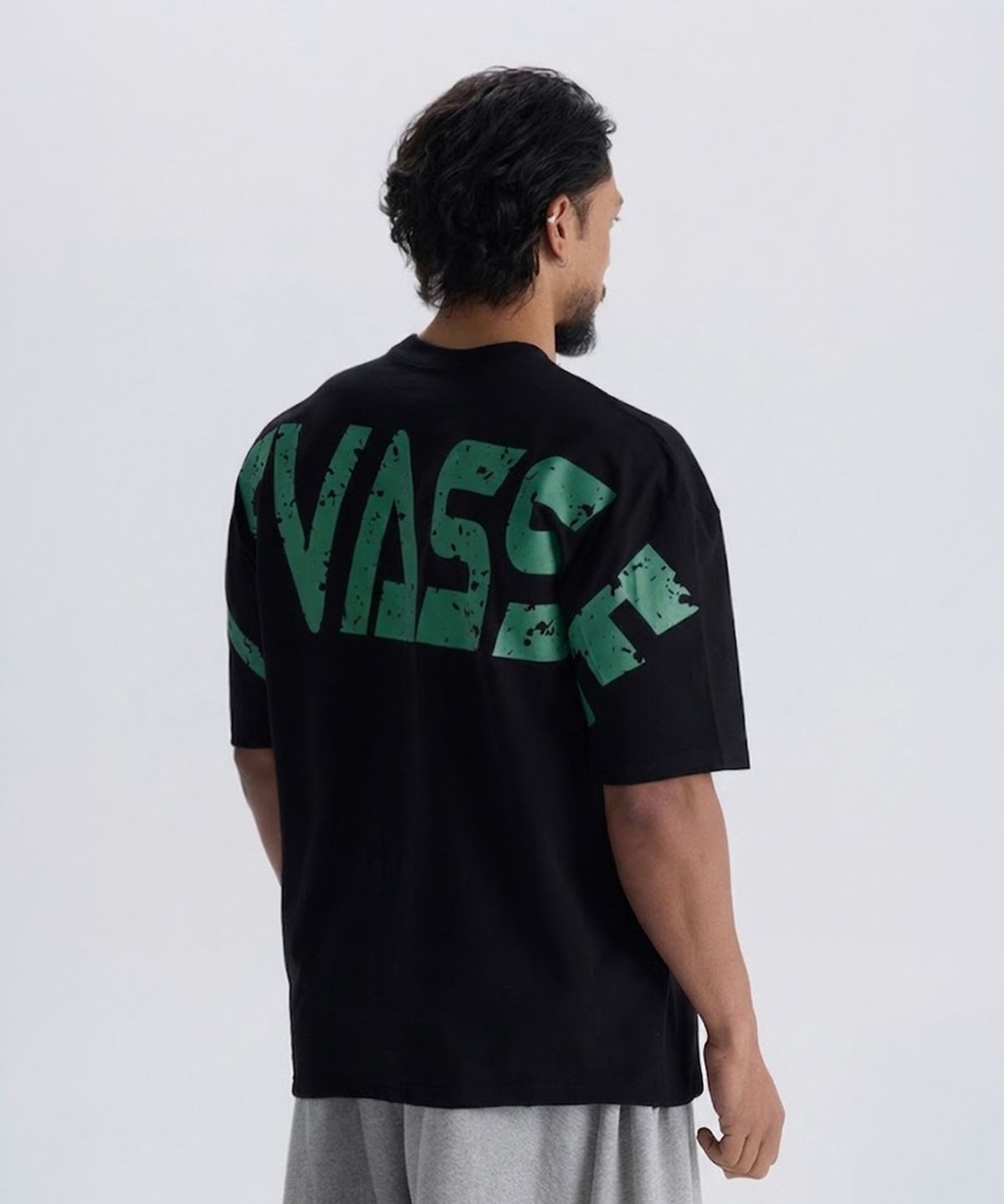 르바세(LEVASSE) Old School Overfit Tee – Black (Green Logo)