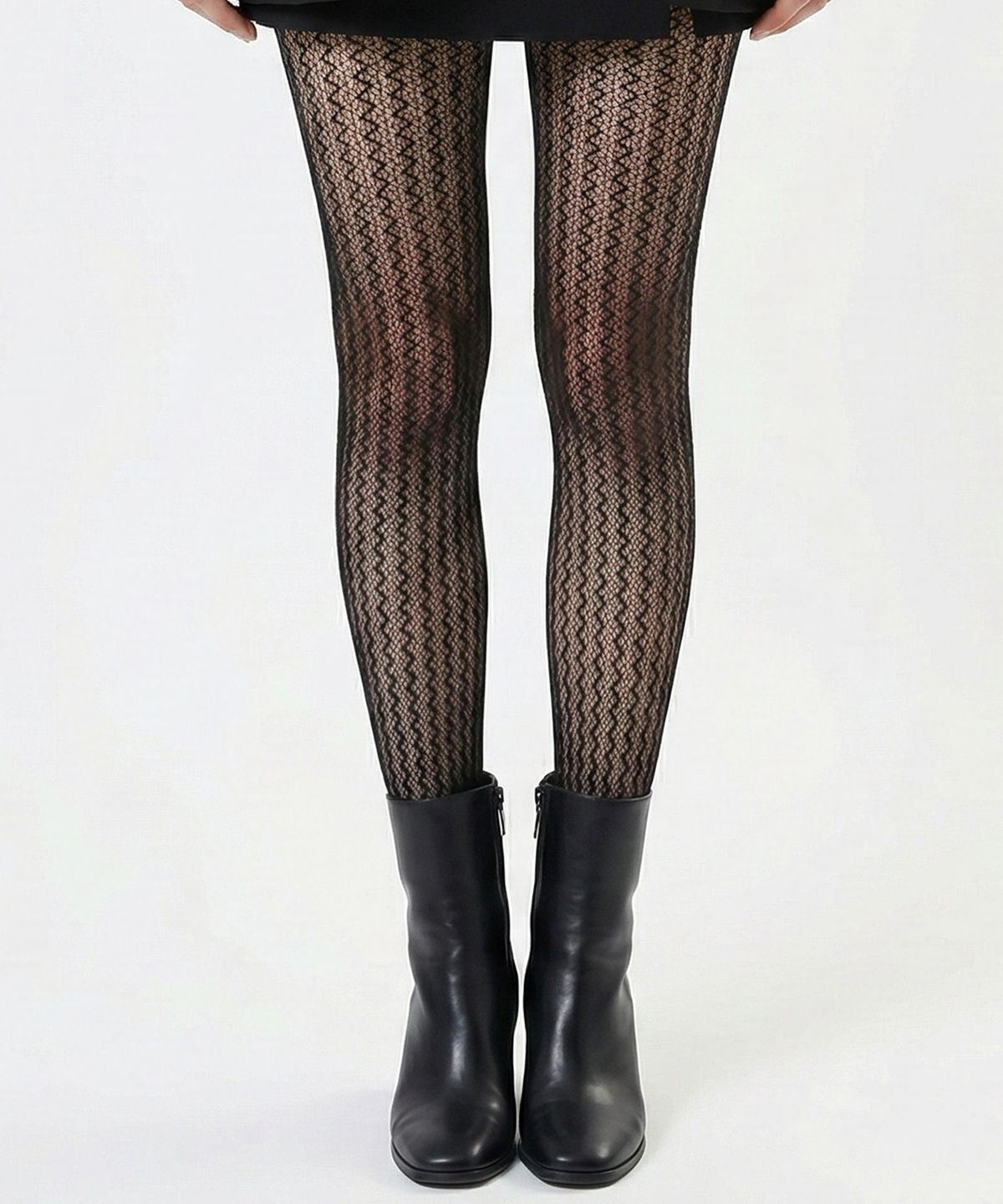 로맨틱타이거(ROMANTIC TIGER) Black Zagged tights