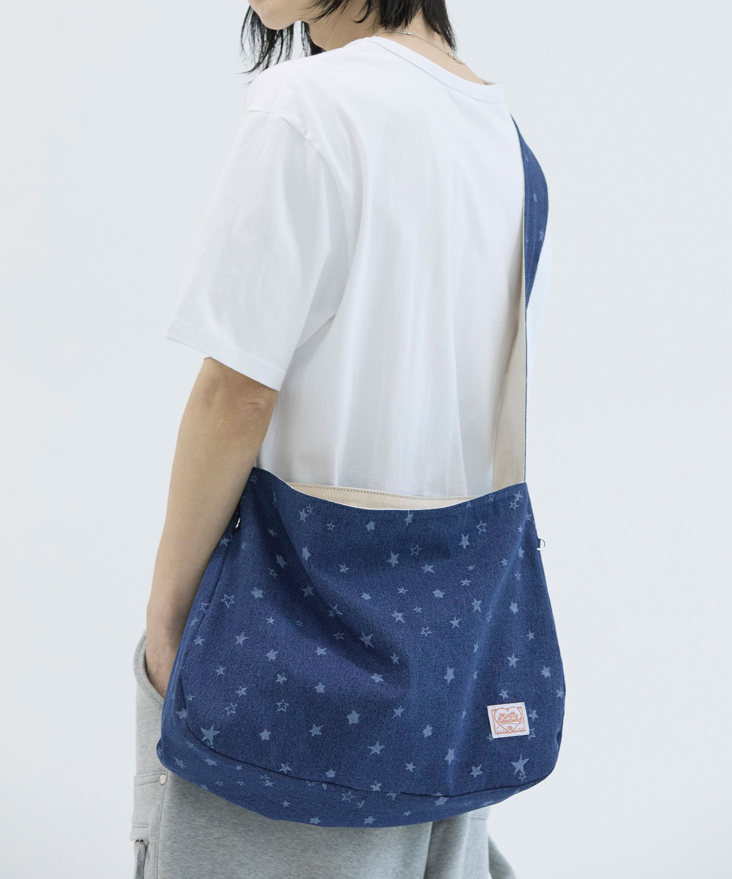 ★MIM the wardrobe★ Star Print Reversible Bag Black Charcoa MUSINSA | MIMTHEWARDROBE Star Print Reversible Bag_ Black