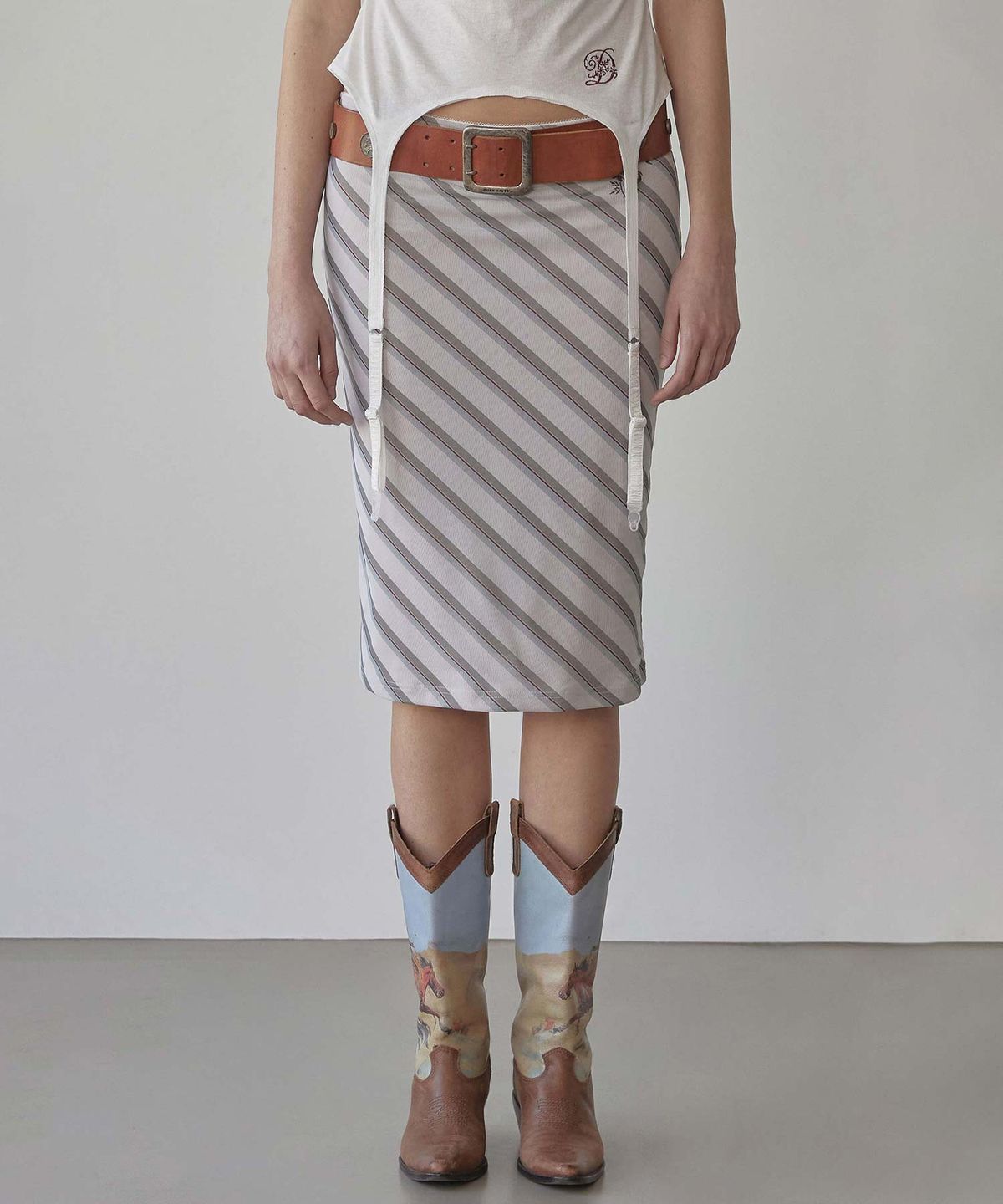 스컬프터(SCULPTOR) Mesh Stripe Midi Skirt Beige