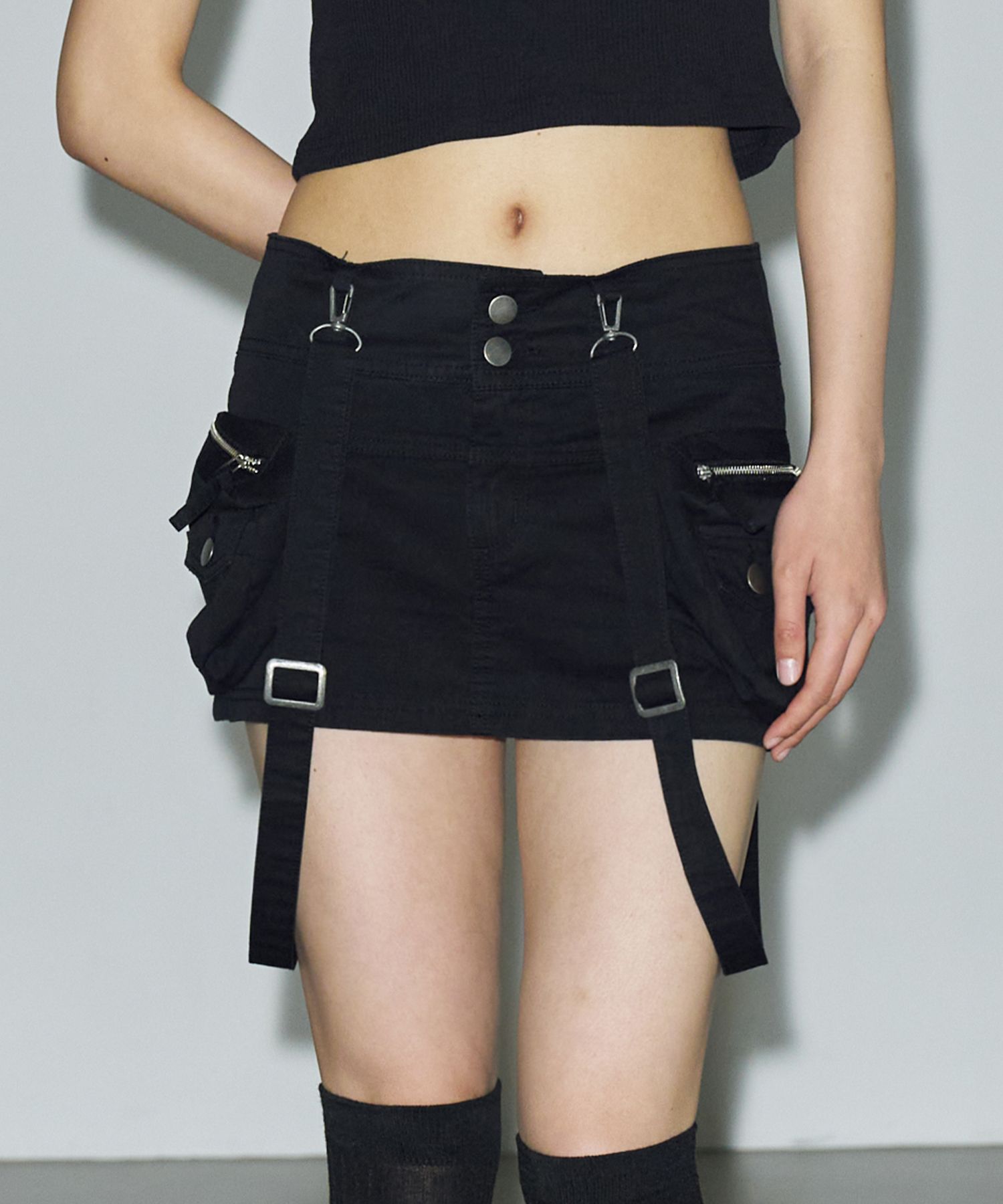 ● HELENE PARIS ● Logo cubic micro denim skirt [black] MUSINSA | HELENE PARIS Suspender Micro Skirt [Black]