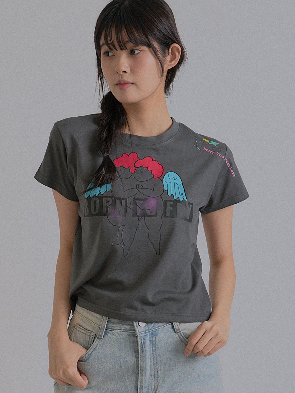 쏘리, 투 머치 러브(SORRY, TOO MUCH LOVE) Angels Dancing T-Shirt_Charcoal