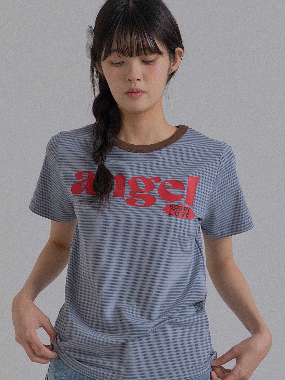 쏘리, 투 머치 러브(SORRY, TOO MUCH LOVE) Angel Stripe Neck Combo T-shirt_Blue