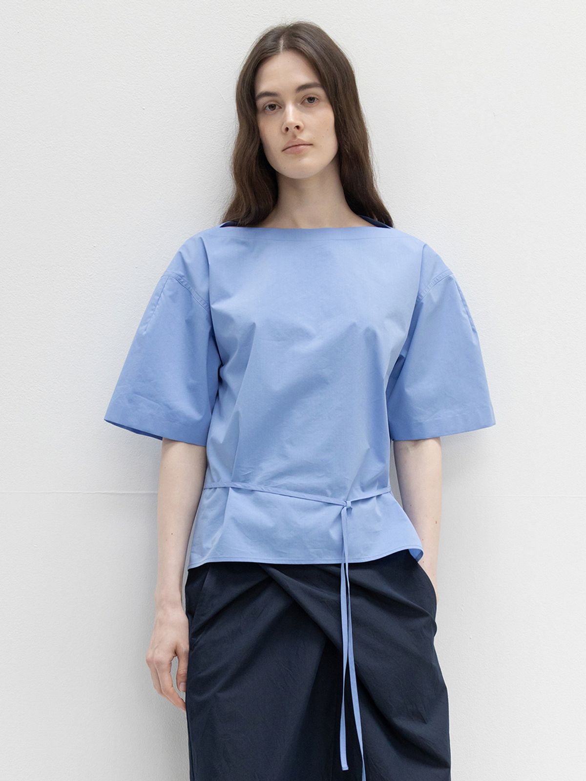 레이스(RRACE) Half-Sleeve Boat Neck Blouse_Blue