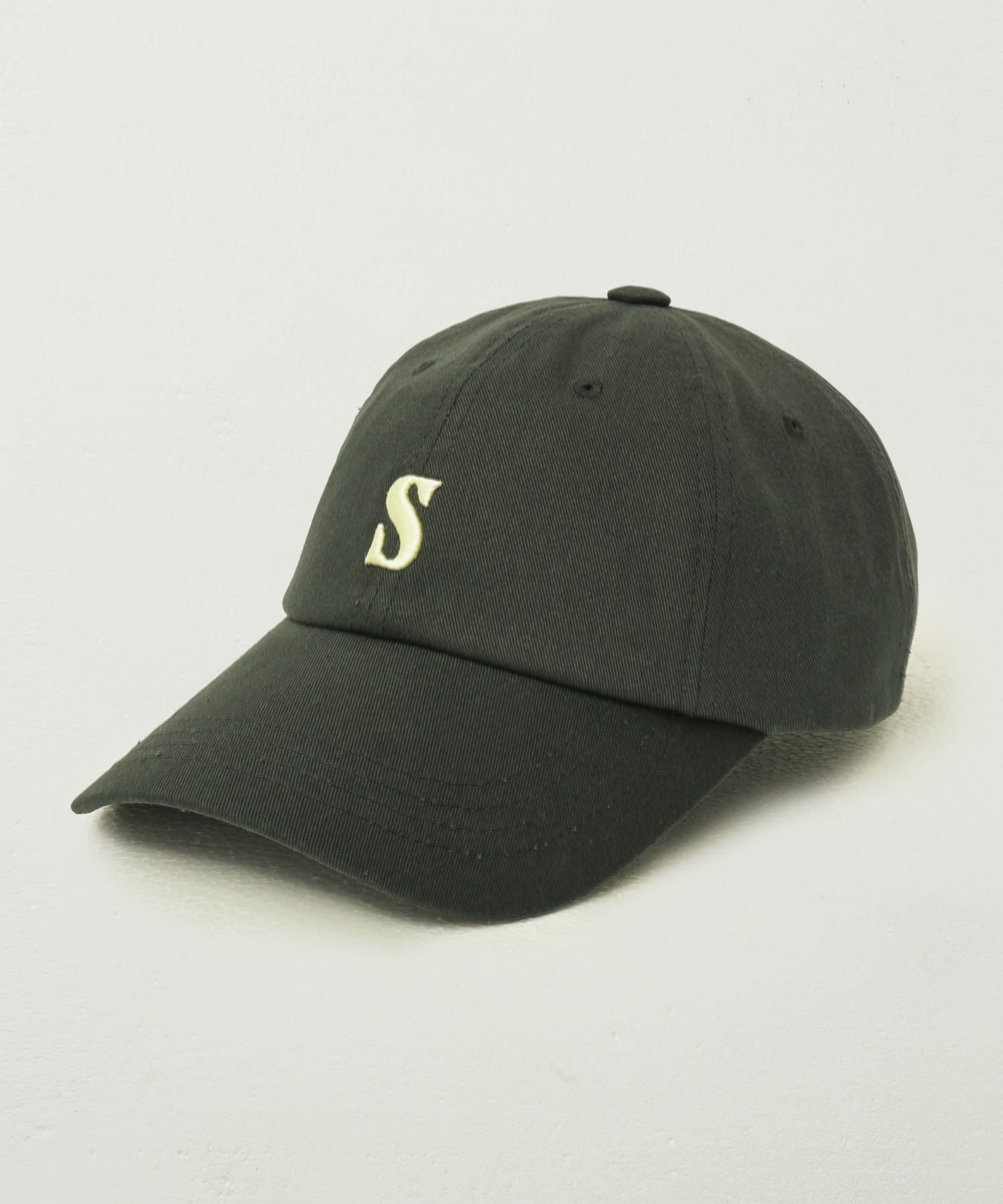 キャップ SATUR Classic Small Logo Ball Cap 5FT1669 MUSINSA | SATUR Classic Small Logo Ball Cap Charcoal