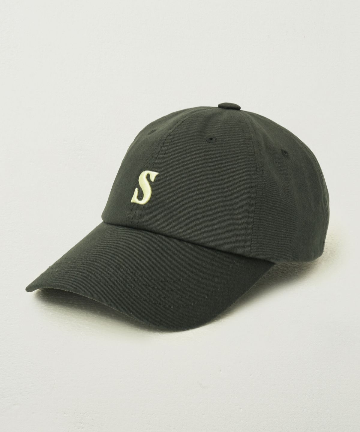 세터(SATUR) 클래식 스몰 로고 볼캡 차콜