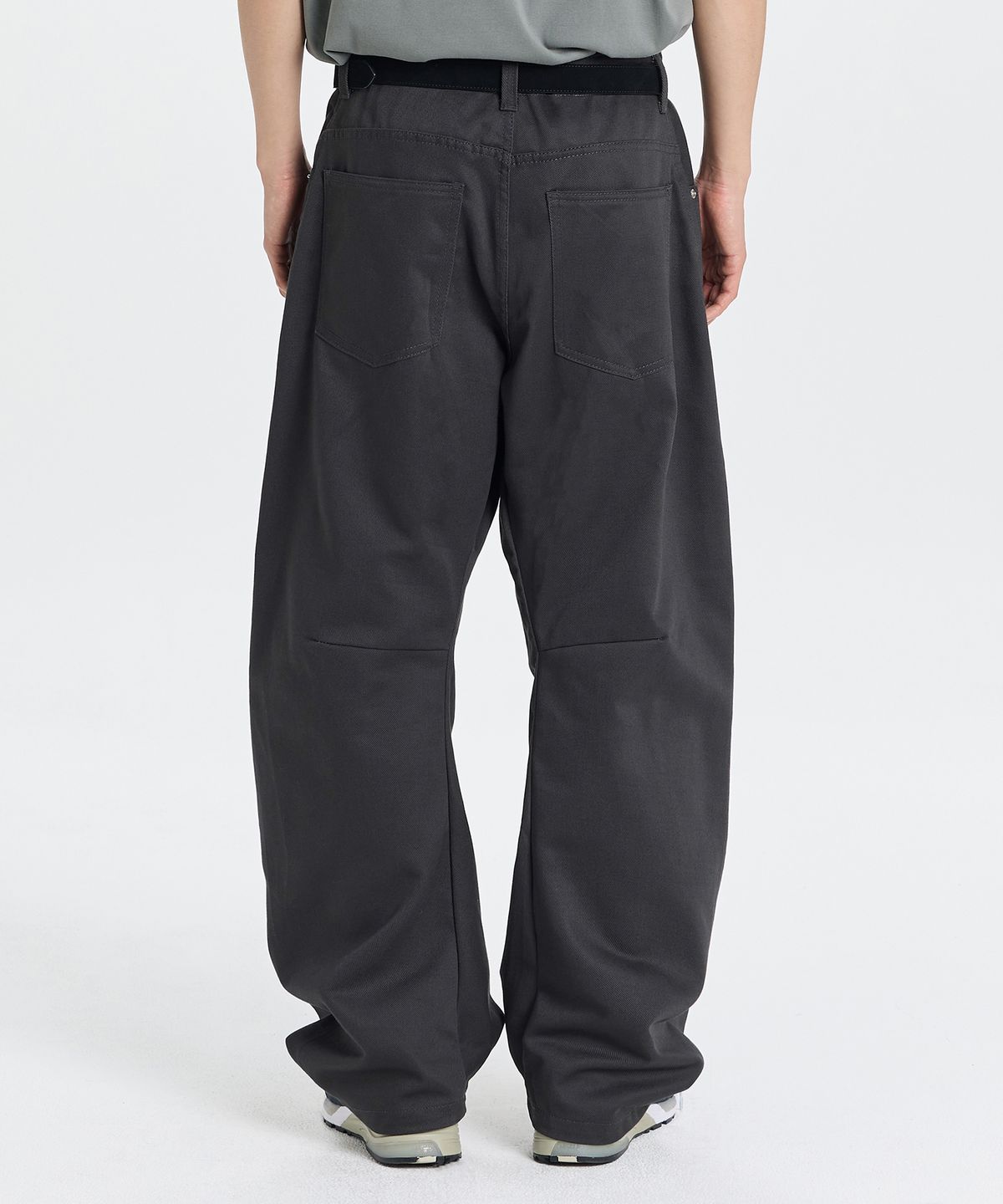 기철(KICHUL) Relax Curved Cotton Pants (Charcoal)