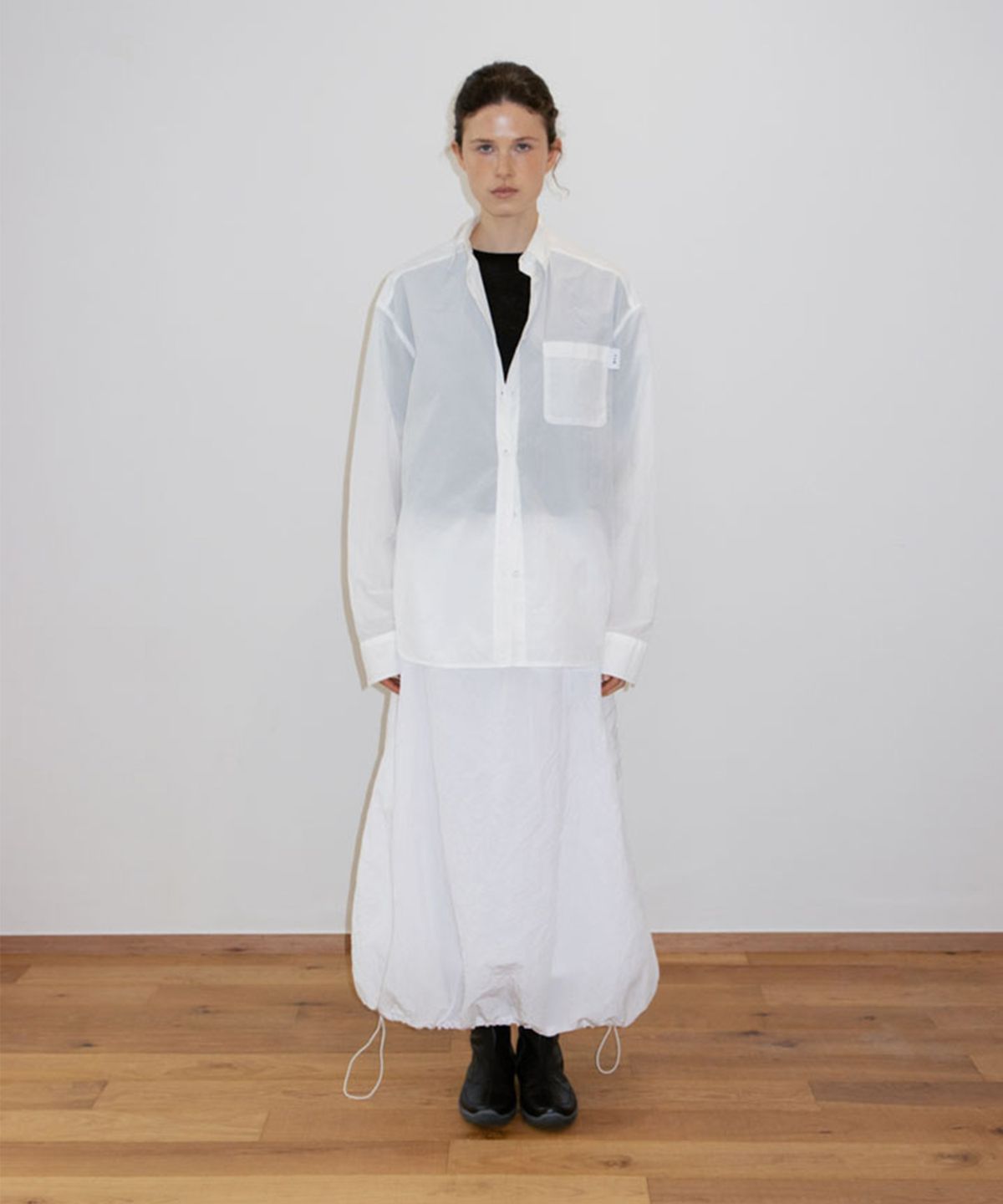 수수무(SUSUMU) RECYCLED SEMO SKIRT - off white