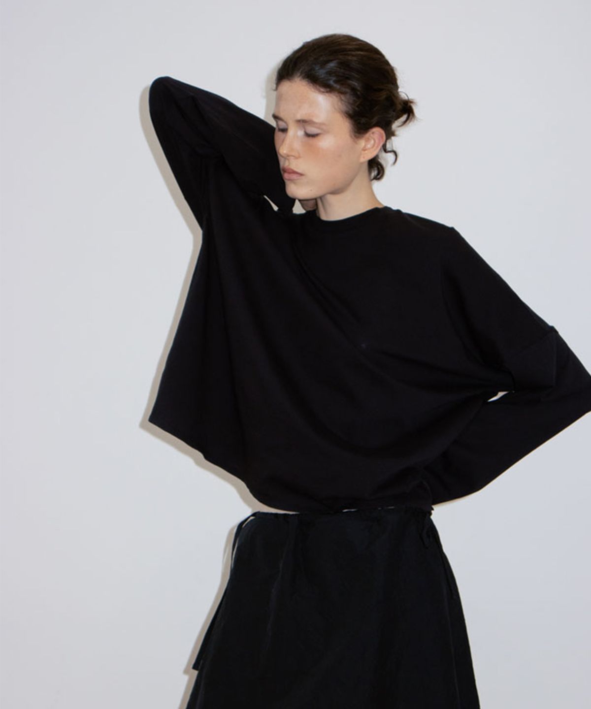 수수무(SUSUMU) ORGANIC COTTON LONGSLEEVE TEE - black