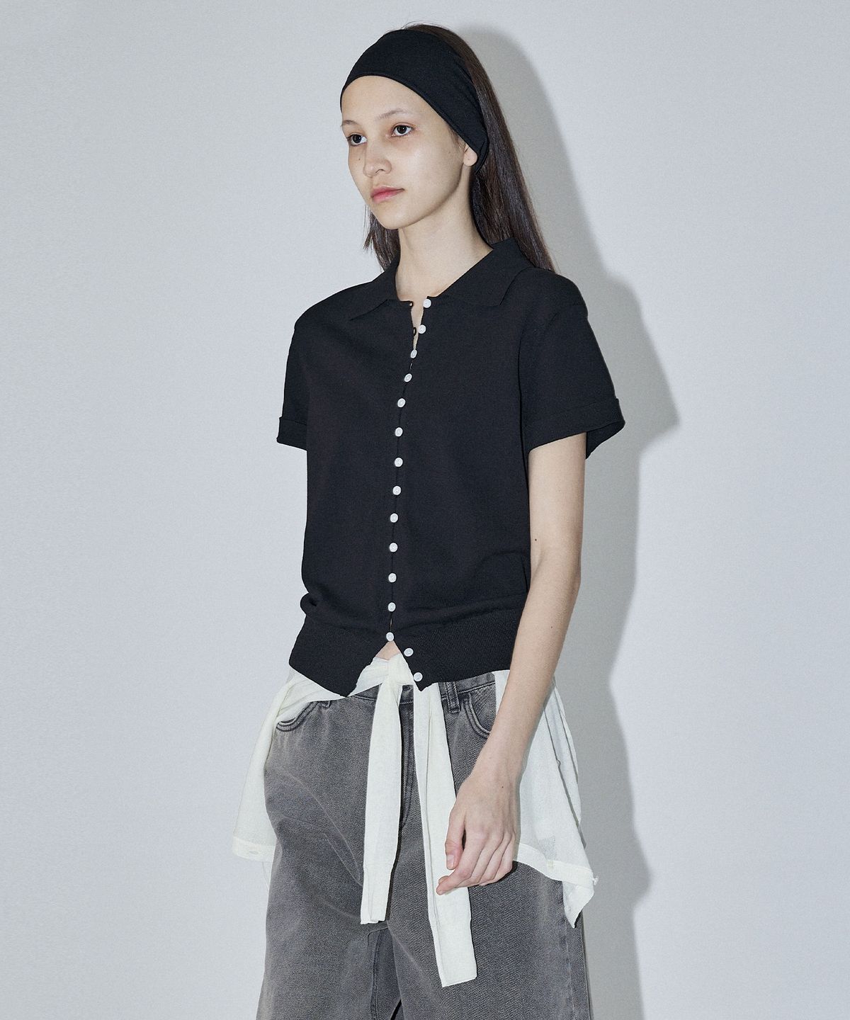 엔오르(EN OR) CONTRASTING BUTTONS SHIRT CARDIGAN - BLACK