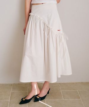 블리스 플레어 롱 스커트_화이트
