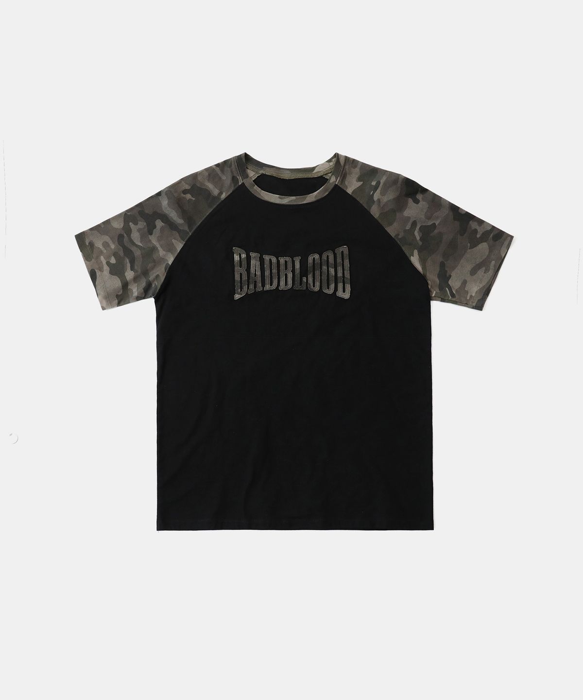배드블러드(BADBLOOD) 콘트라스트 숏슬리브 - 그린카모