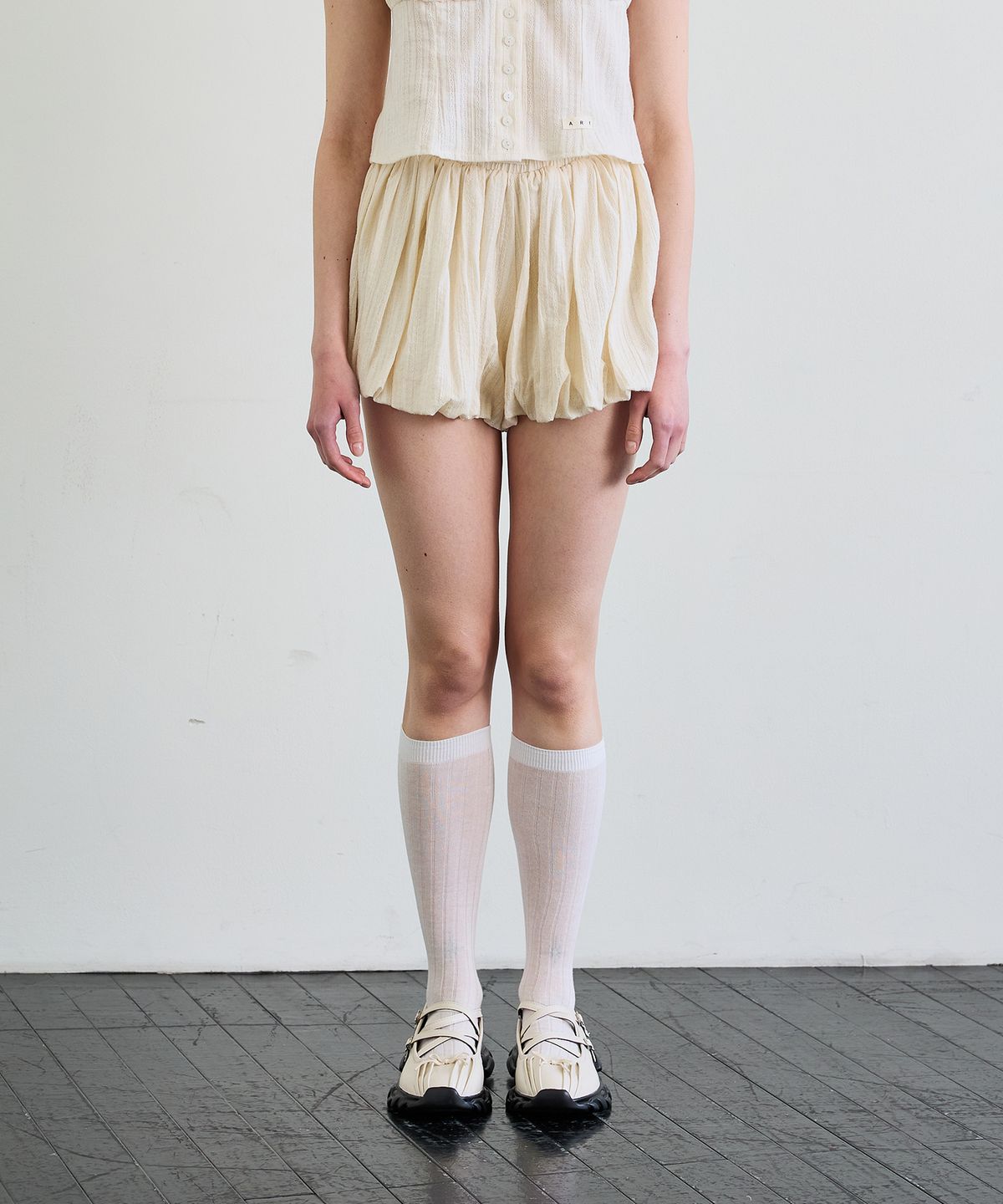 아리킴(ARIKIM) CUDDLY BALLOON SKIRT PANTS / BEIGE